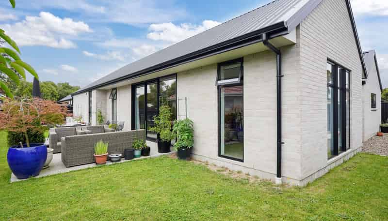 177 Queens Drive, RICHMOND