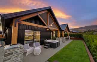 37 Magnum Drive, Cromwell