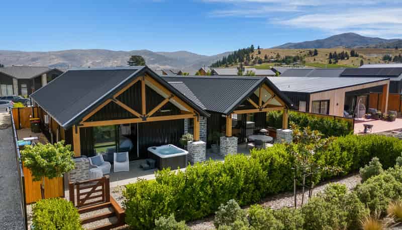 37 Magnum Drive, Cromwell