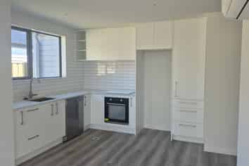 30 Derbridge Street, Ravenswood