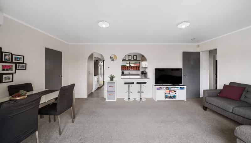 2/51 Browns Road, Manurewa