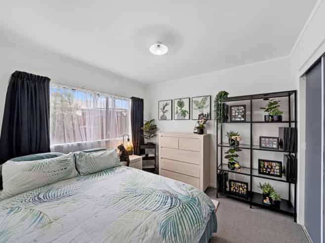 2/51 Browns Road, Manurewa