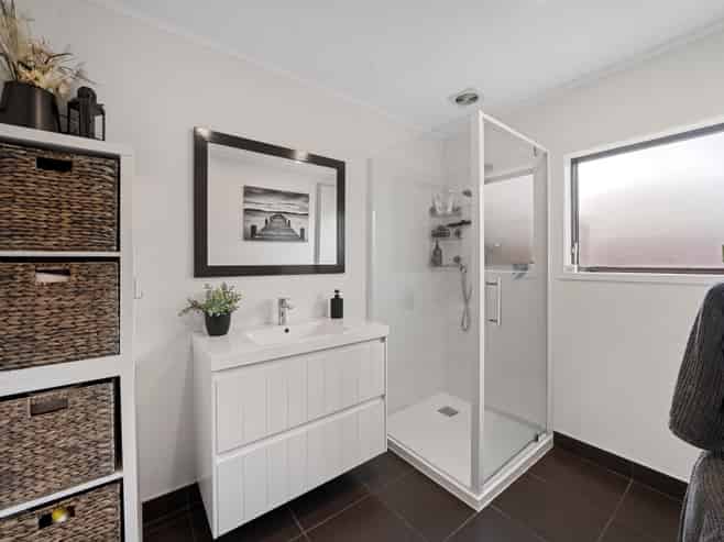 2/51 Browns Road, Manurewa