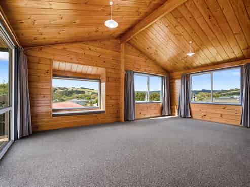 9 Empressa Heights, Helensville