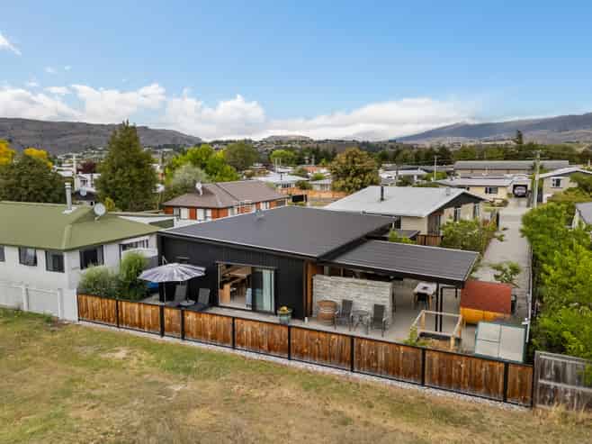 83A Russell Street, Alexandra