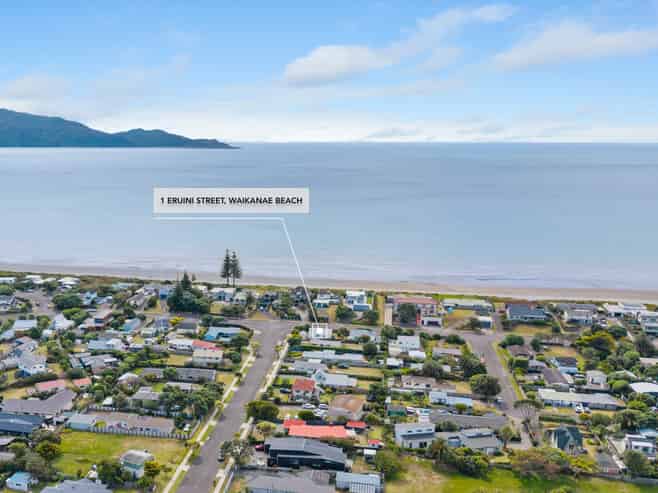 1 Eruini Street, Waikanae Beach