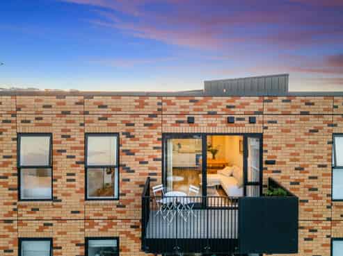 307/2 Rauroa Lane, Hobsonville