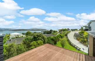 6 The Track, Plimmerton