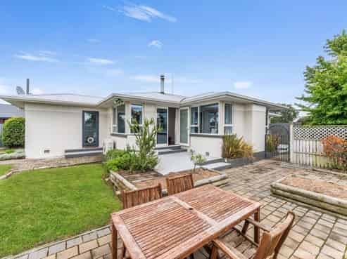 10 Turton Street, Allenton