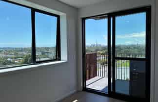 803/2B Te Ara Taurapa, Point Chevalier