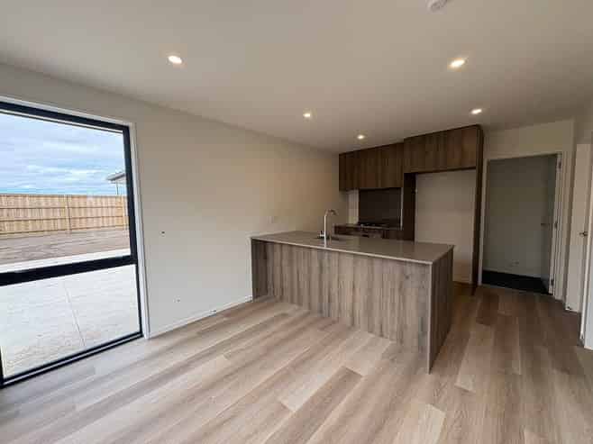 8 Peek Lane, Rolleston