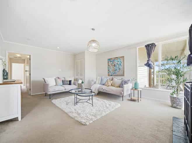 28 Gossamer Drive, Pakuranga Heights