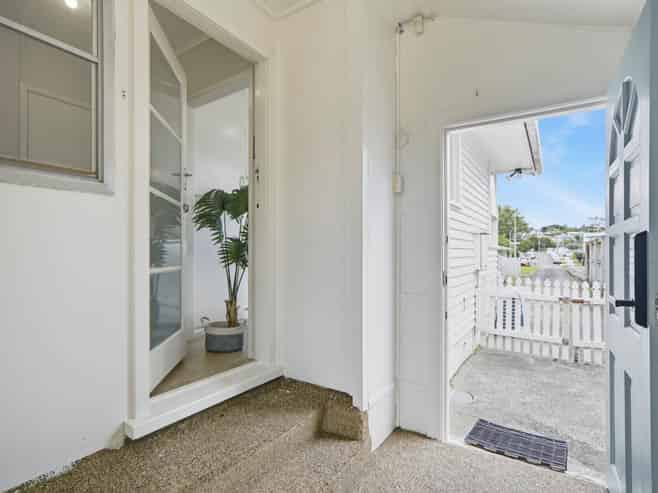 28 Gossamer Drive, Pakuranga Heights