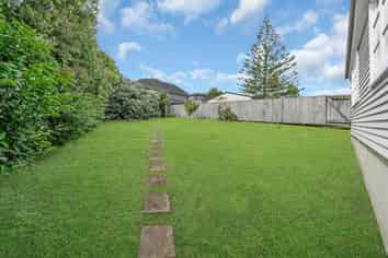 15 Westall Road, New Lynn