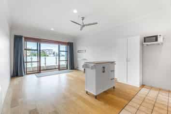 208/3 Morningside Drive , Morningside