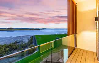 9/21 Hazards Road, Weymouth