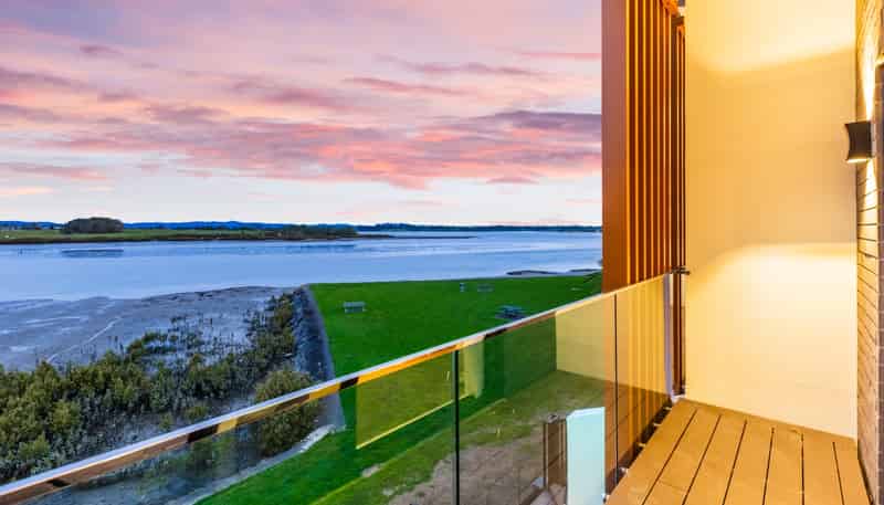 9/21 Hazards Road, Weymouth