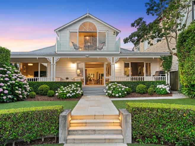 11 King Edward Parade, Devonport