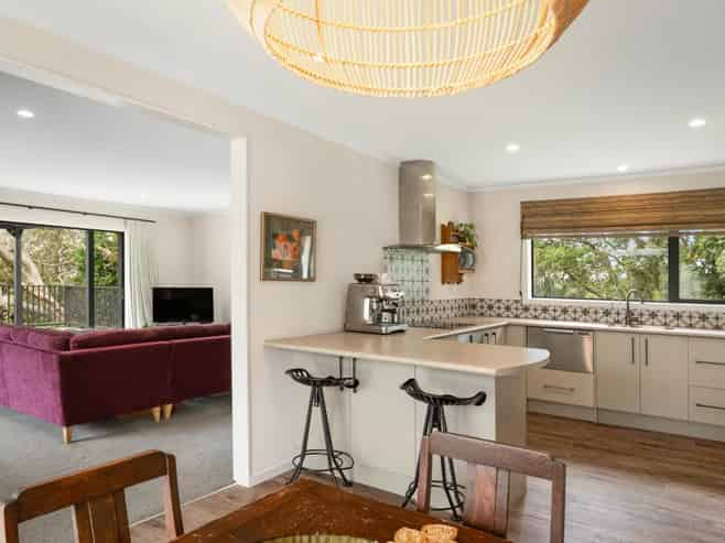 37 Pohutukawa Drive, Athenree