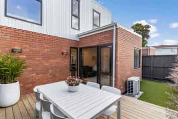 99c Hillcrest Avenue, Hillcrest