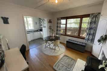 16 Forbes Street, Balaclava