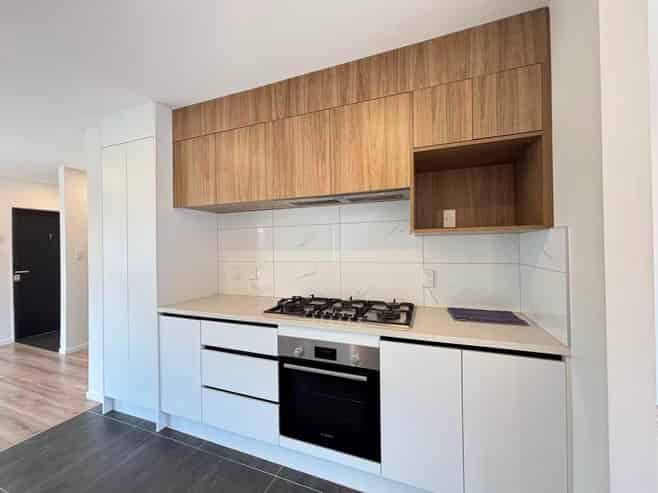 8 Seelie Court, Flat Bush