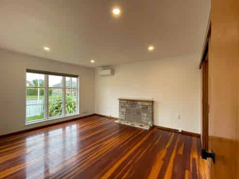 207 New Windsor Road, New Windsor