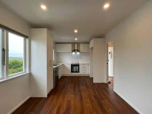 207 New Windsor Road, New Windsor