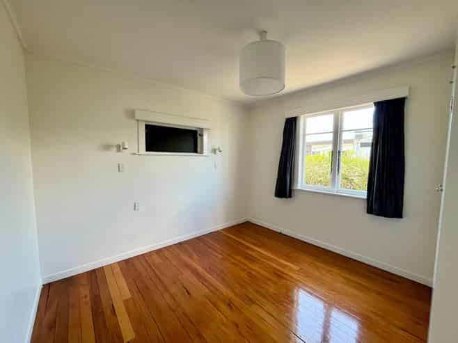 12 Wilkinson Road, Ellerslie