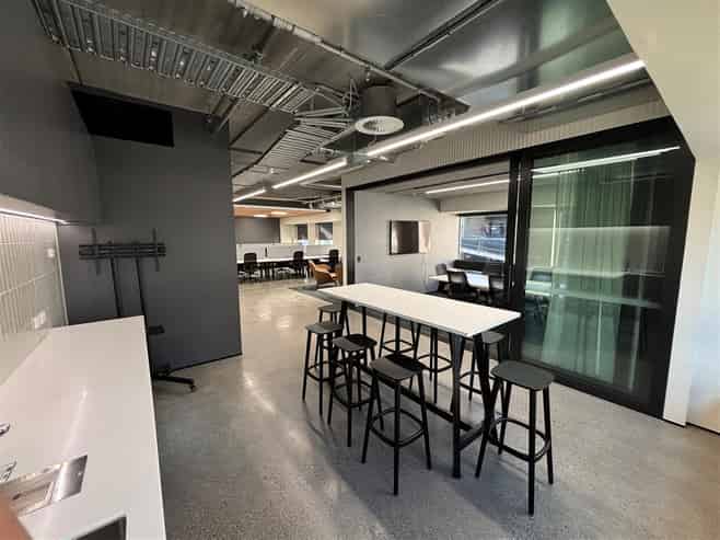 CBRE - FITTED & READY TO OCCUPY