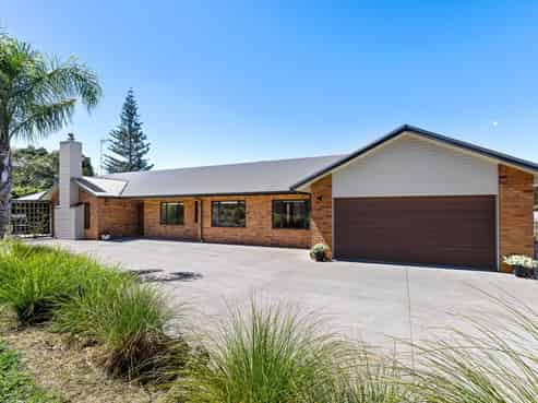 15 Joblin Road, Wainui
