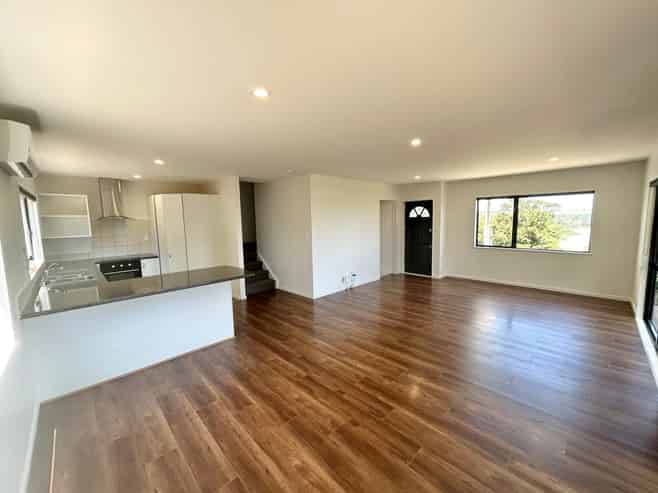 316 Whangaparaoa Road, Stanmore Bay