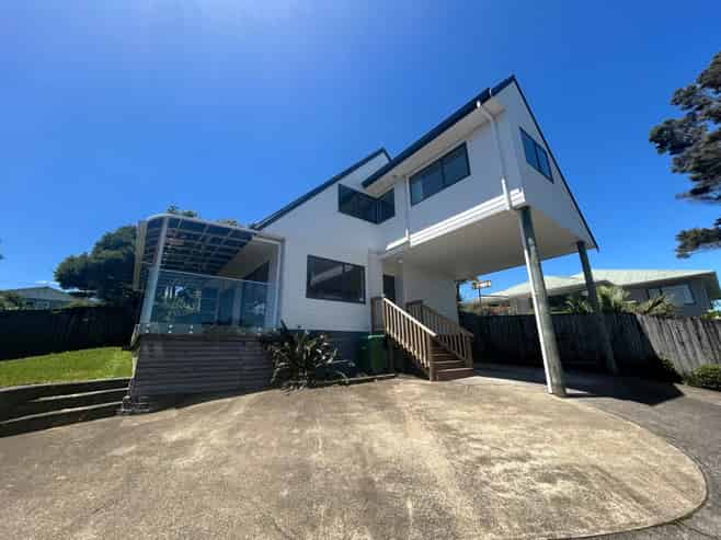 316 Whangaparaoa Road, Stanmore Bay