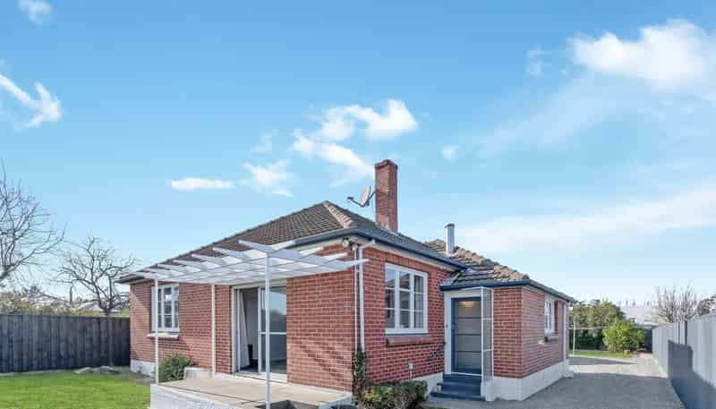 12 Adams St, Hampstead