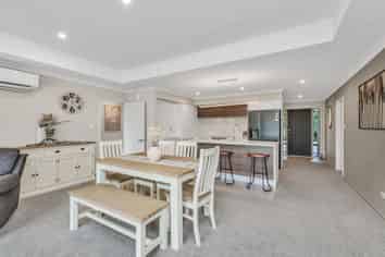 102 Tauhinu Avenue, LINCOLN