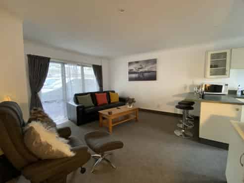 483 Marine Parade, Napier South