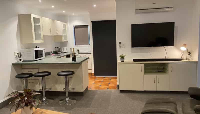 483 Marine Parade, Napier South