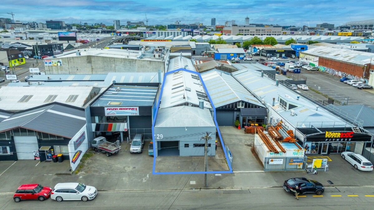 Refurbished Sydenham Warehouse with Modern Offices - Ansicht 3