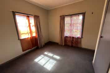 220 College Street, West End