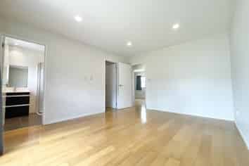 32A Kelman road, Kelston