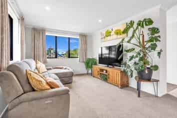 10 Clanfield Way, Rolleston