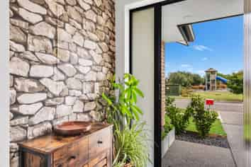 10 Clanfield Way, Rolleston