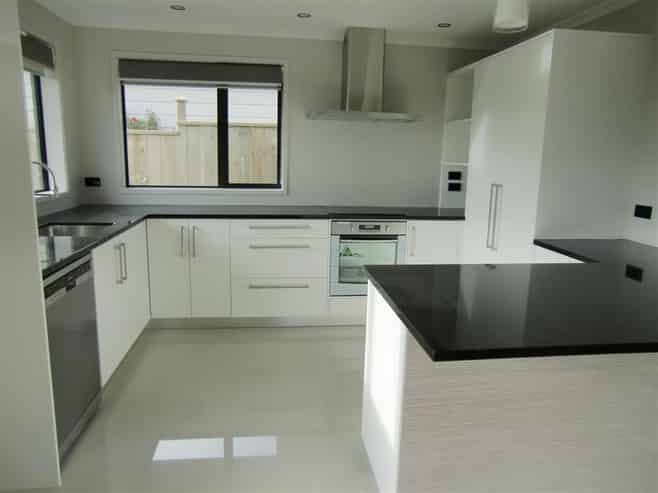 28 Queens Road, Glen Avon