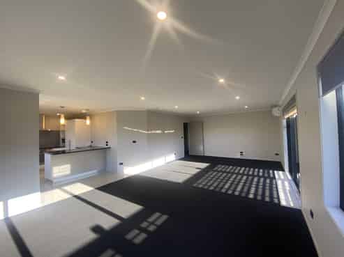 28 Queens Road, Glen Avon