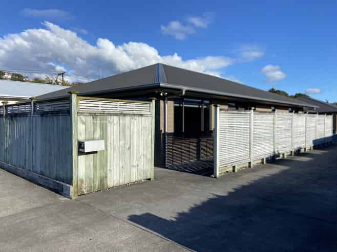 28 Queens Road, Glen Avon