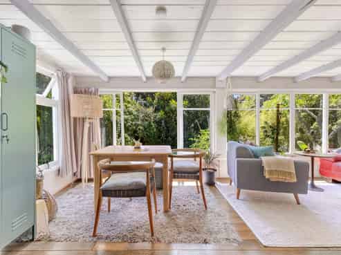 6 Airlie Street, Glenduan