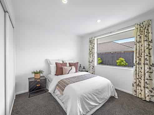 11 Handley Crescent, Wigram