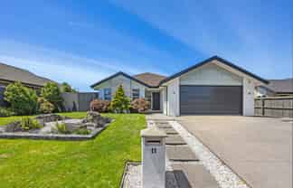 11 Handley Crescent, Wigram