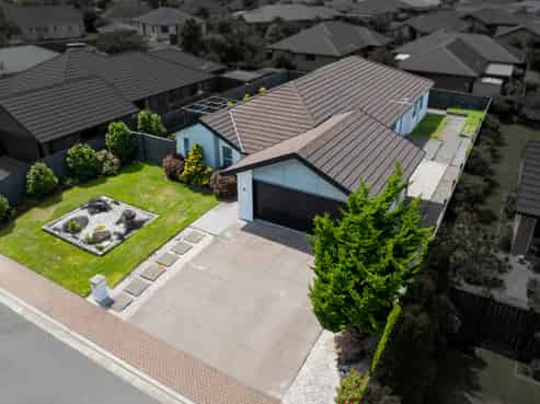 11 Handley Crescent, Wigram