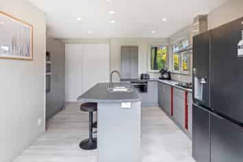 4 Bellbrook Crescent, Shirley